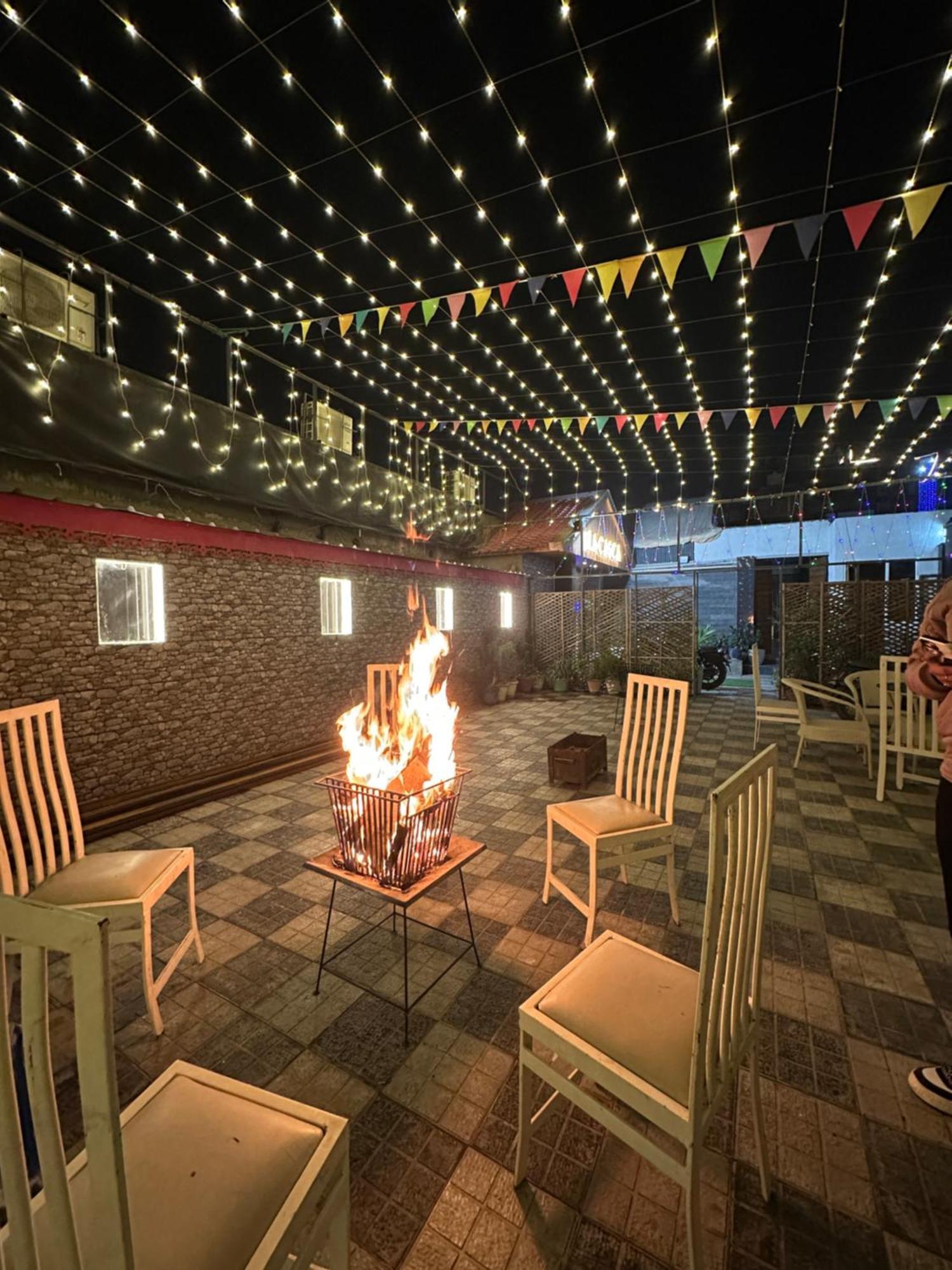 ホテル La Casca Experience Zirakpur エクステリア 写真