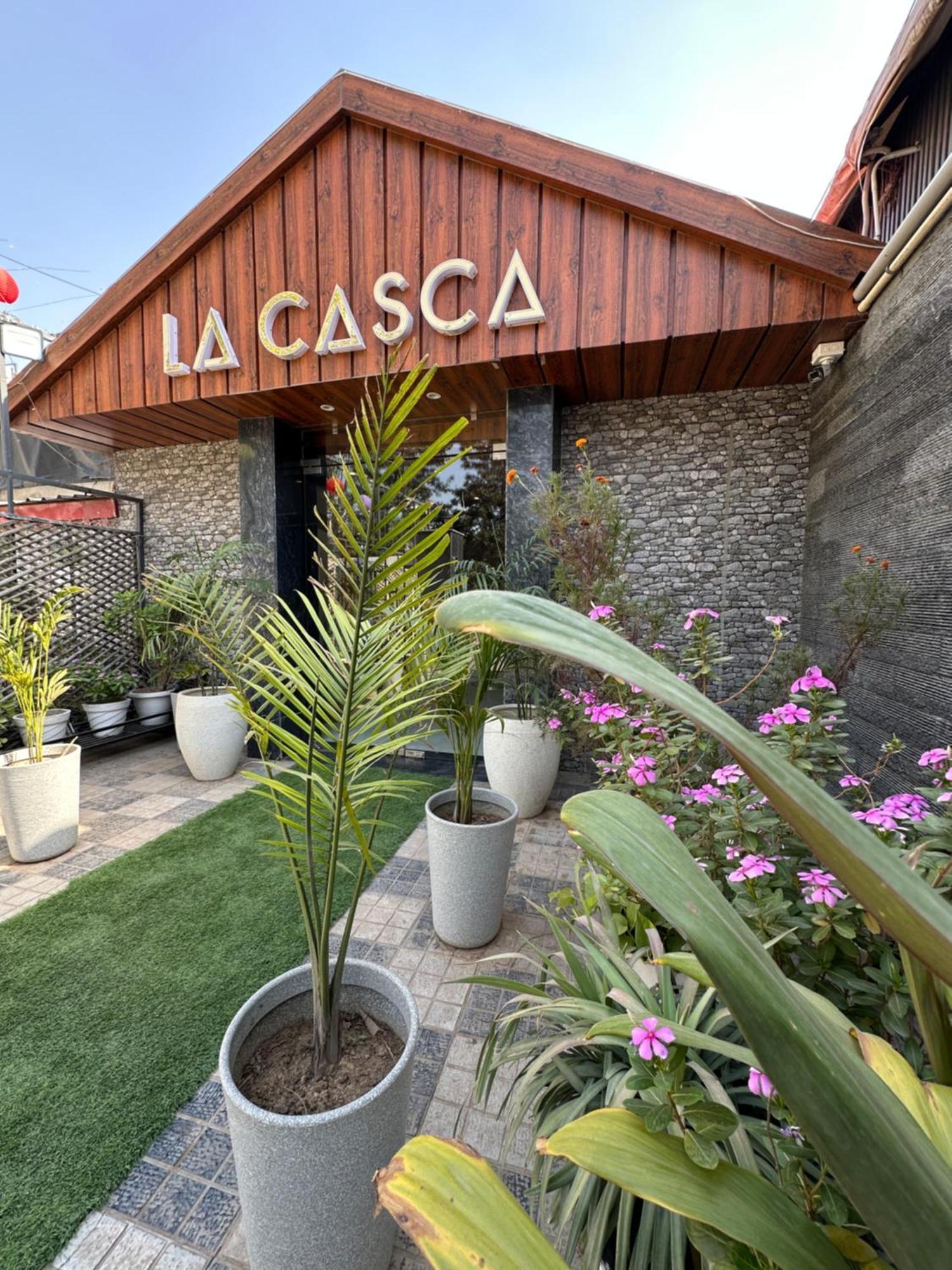 ホテル La Casca Experience Zirakpur エクステリア 写真
